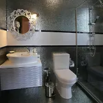 Garden 3* شومن