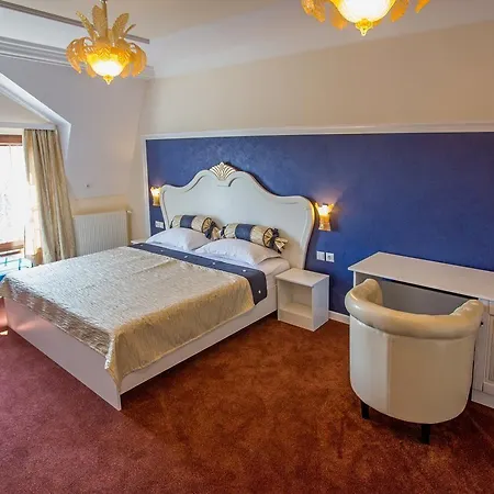 Garden 3* شومن