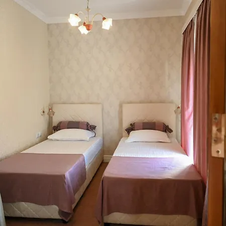 Hotel Garden Shumen