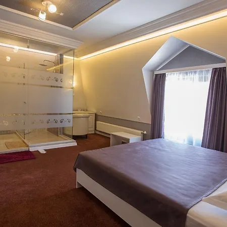 Garden Hotel Shumen